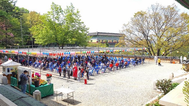 A light moment of the Vesak ceremony overseas
